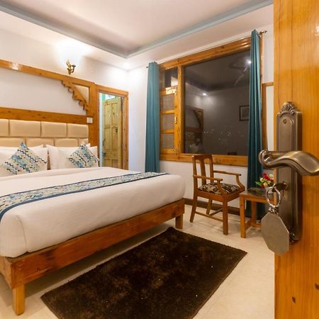 Golden Oak Bed and Breakfast Shimla Buitenkant foto