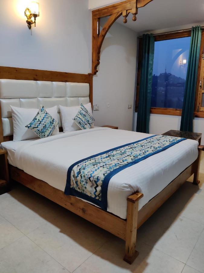 Golden Oak Bed and Breakfast Shimla Buitenkant foto