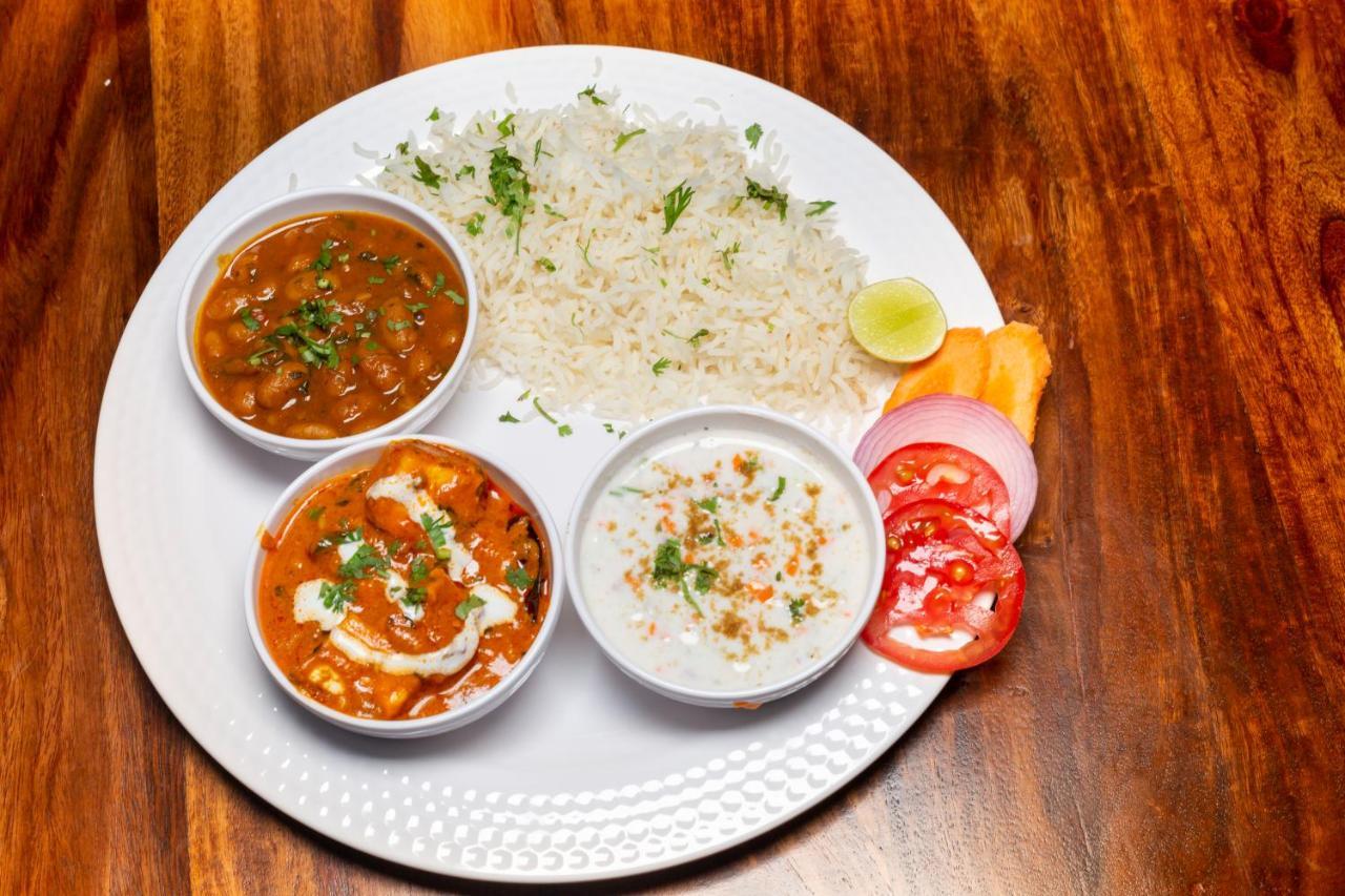 Golden Oak Bed and Breakfast Shimla Buitenkant foto