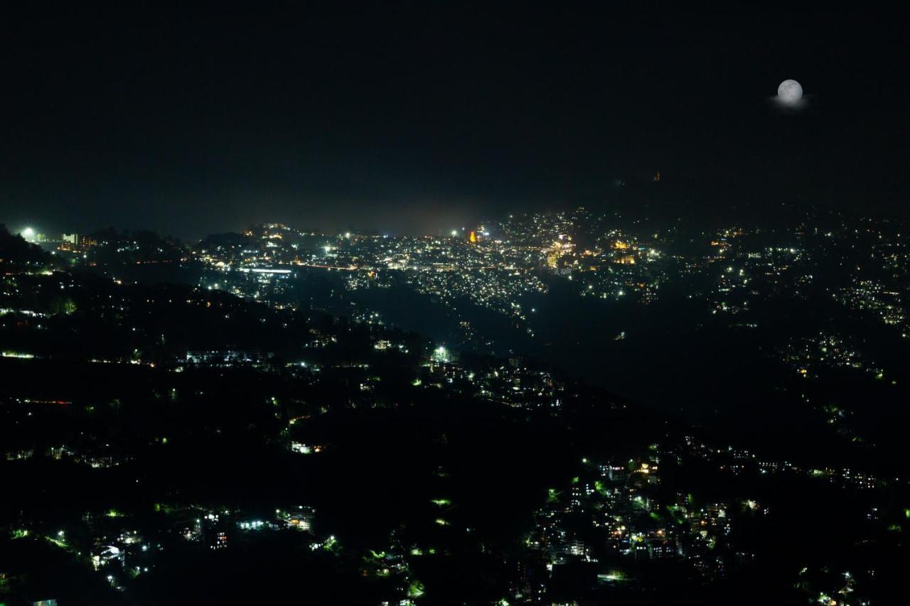 Golden Oak Bed and Breakfast Shimla Buitenkant foto
